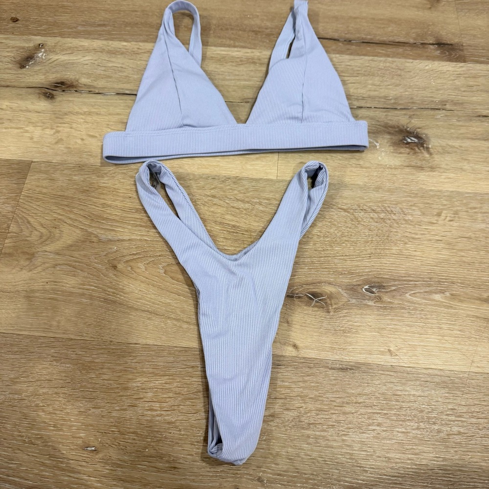 Lavender Ribbed Triangle Bikini Set High Cut V-Front Two Piece Swimsuit Purple M
